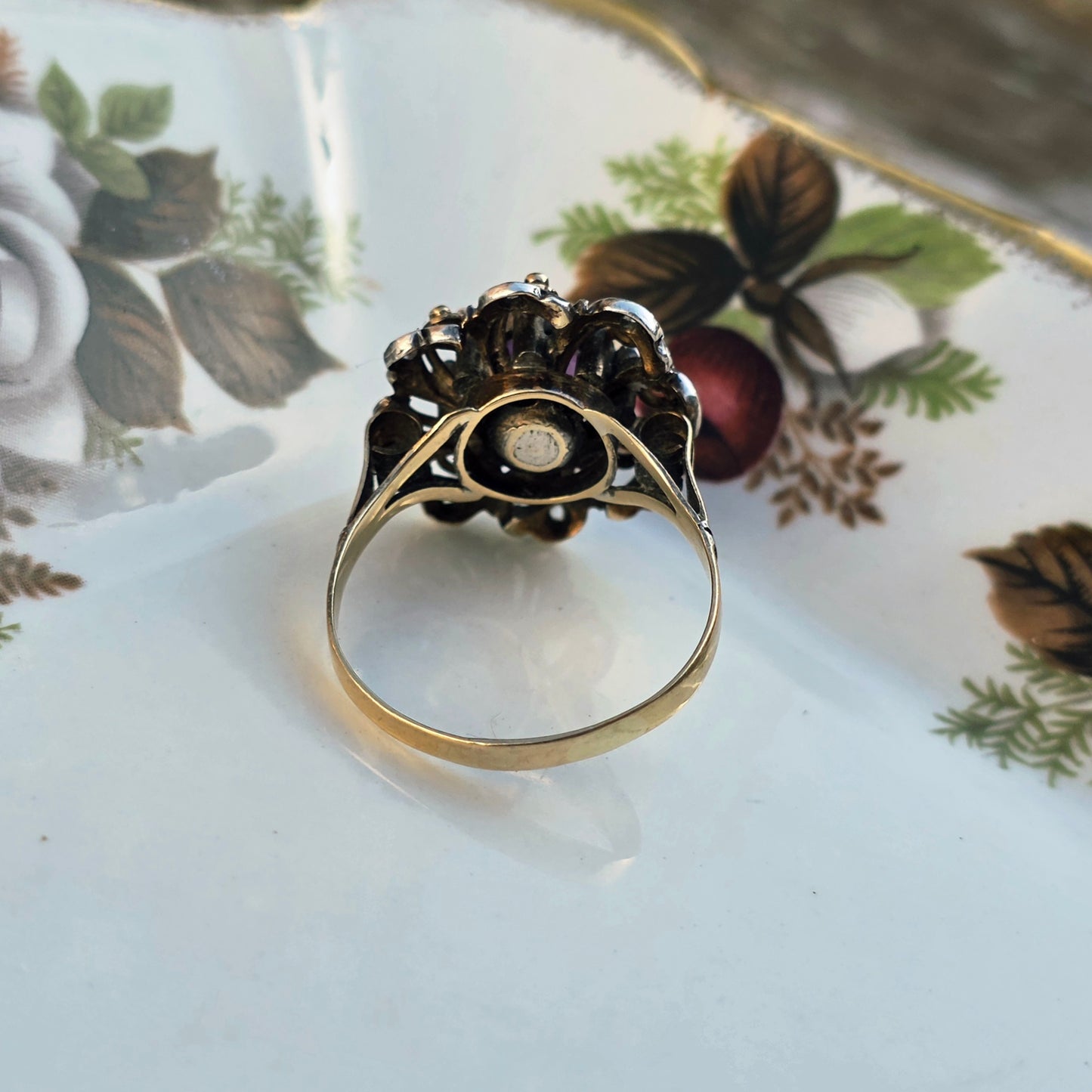 Antieke 14k gouden en zilver ring met amethist en diamantjes