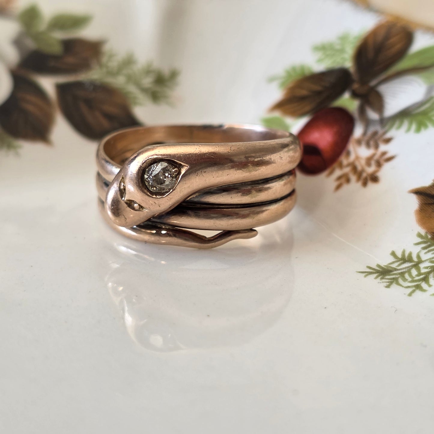 Antieke 14k gouden slang ring met oud Europees geslepen diamant