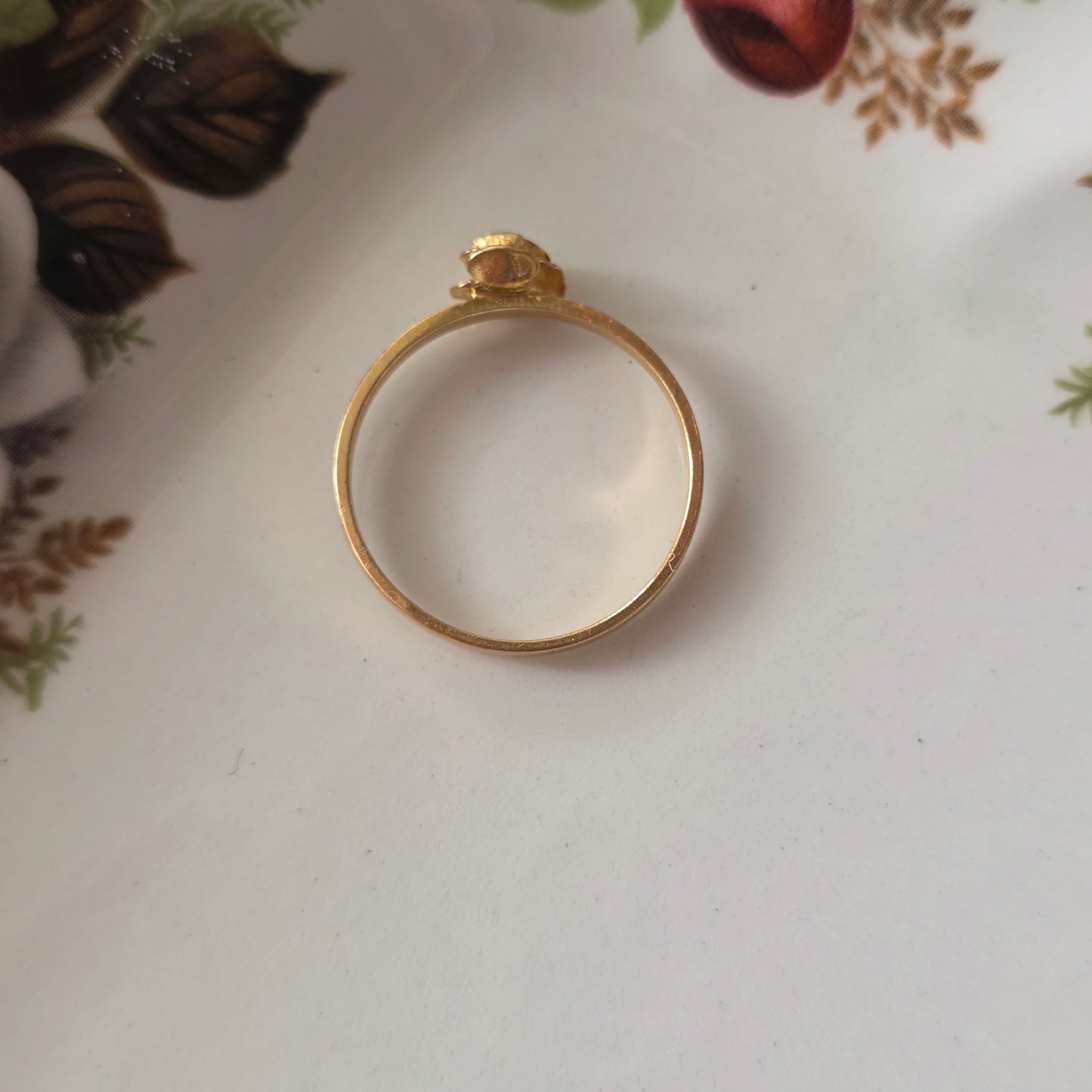 Vintage 18k ring met bloem