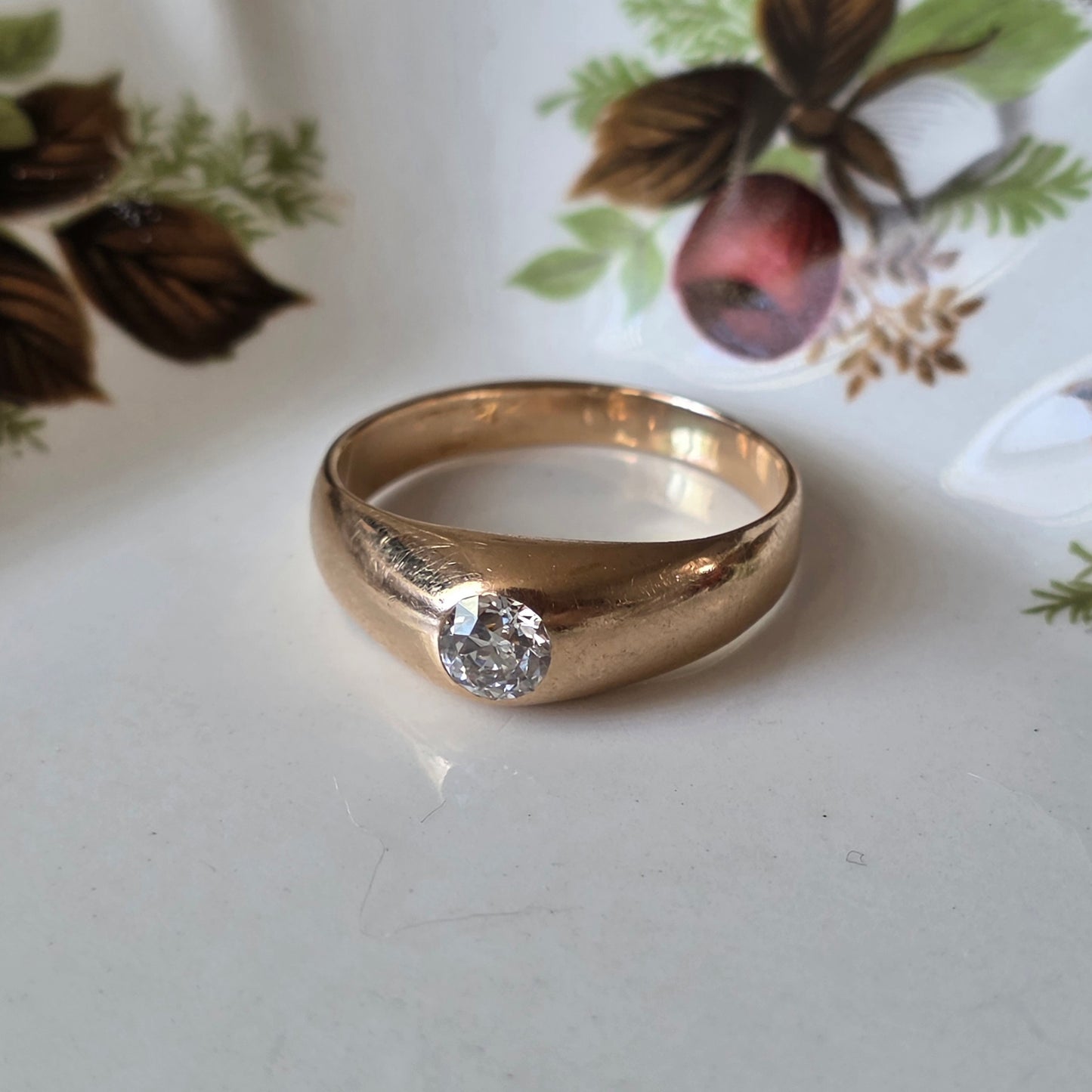 Antieke 14k gouden gypsy bombe ring old European cut diamant 0.4ct