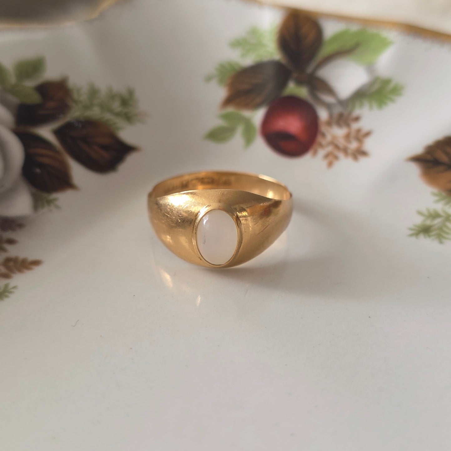 Vintage 18k ring met maansteen
