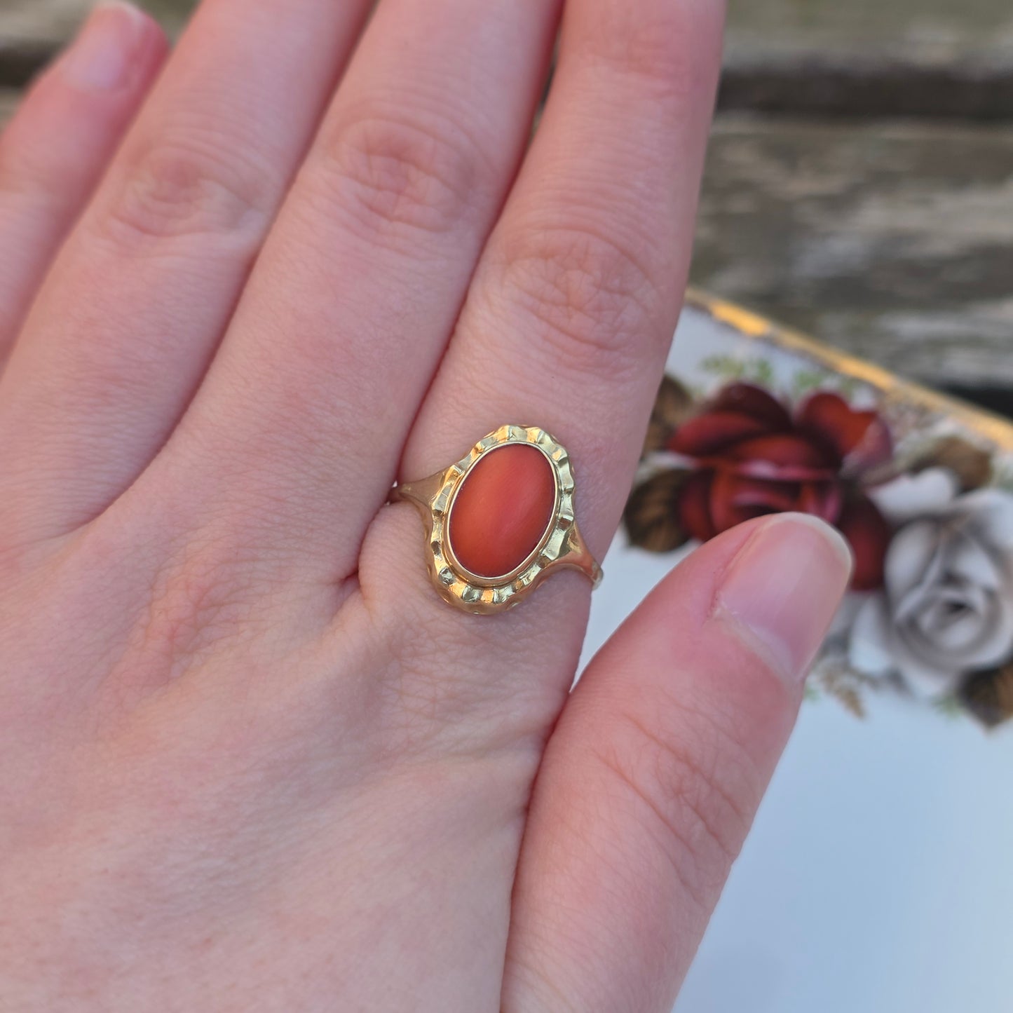 Vintage 14k gouden ring bloedkoraal