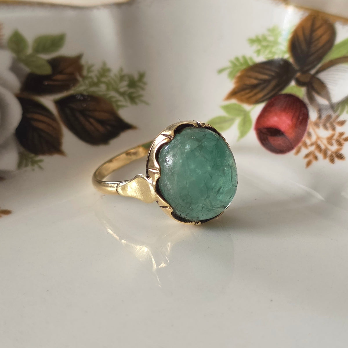 Vintage 14k gouden ring met groene beryl cabochon