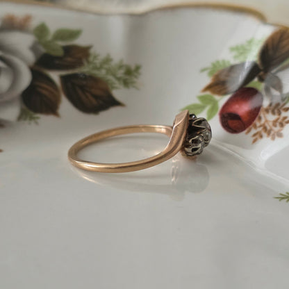 Antique 14k gold ring with 0.36ct diamonds