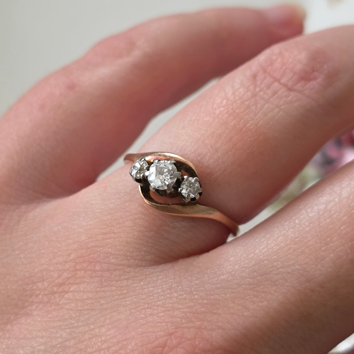 Antique 14k gold ring with 0.36ct diamonds