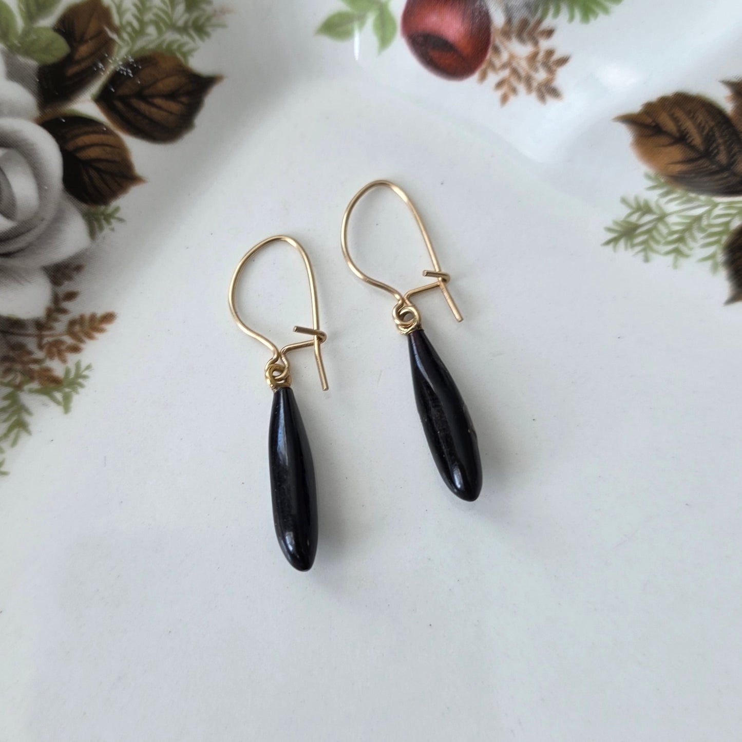 Antieke 14k gouden oorhangers zwarte steen (git)