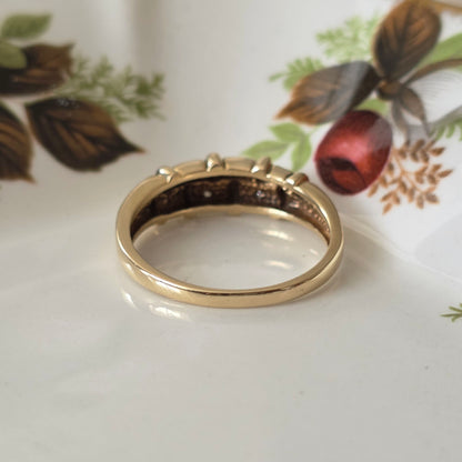 Vintage 14k gold ring with diamonds