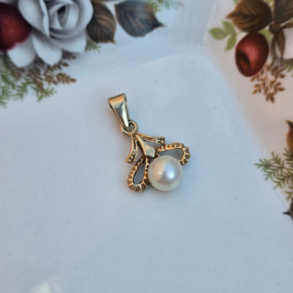 Vintage 14k gouden hanger parel strik