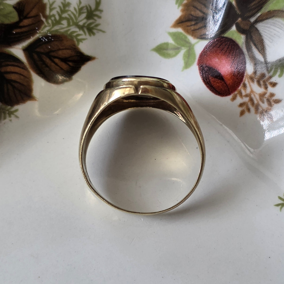 Vintage 8k zegelring met onyx