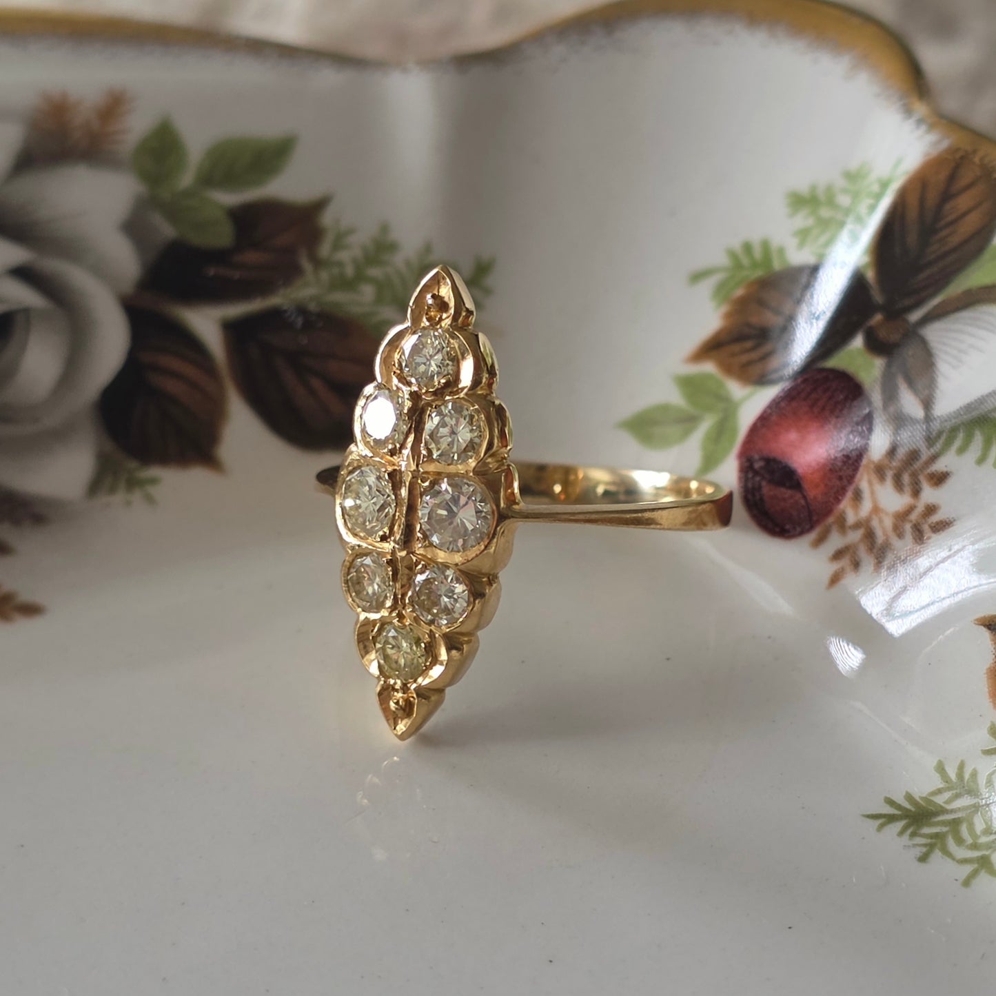Vintage 20k gold navette ring with diamonds 0.46ct