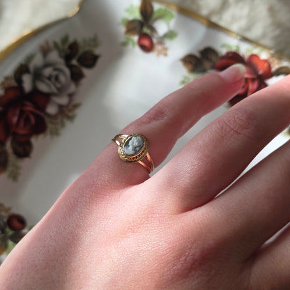 Vintage 18k ring met blauwe camee