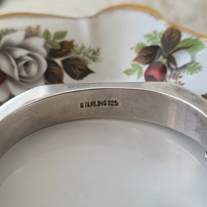 Vintage zilveren bangle gravure