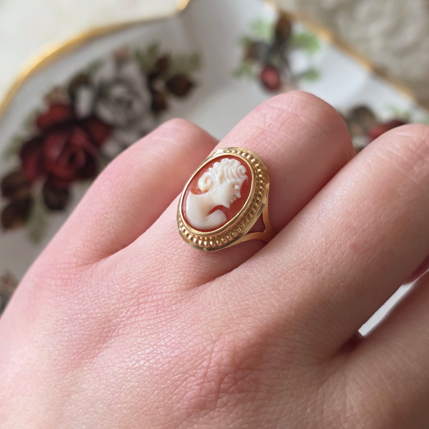 Vintage 18k ring met camee