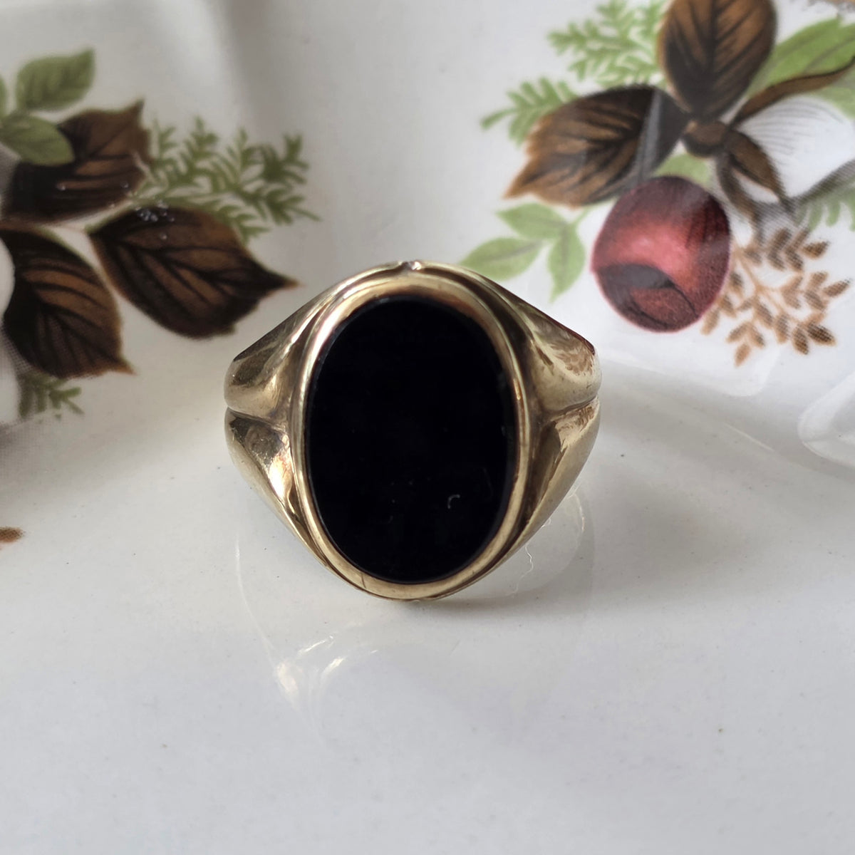Vintage 8k zegelring met onyx