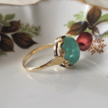 Vintage 14k gouden ring met groene beryl cabochon