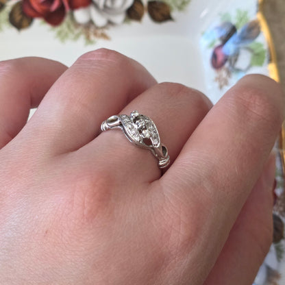 Vintage 14k witgouden ring met 13 diamanten