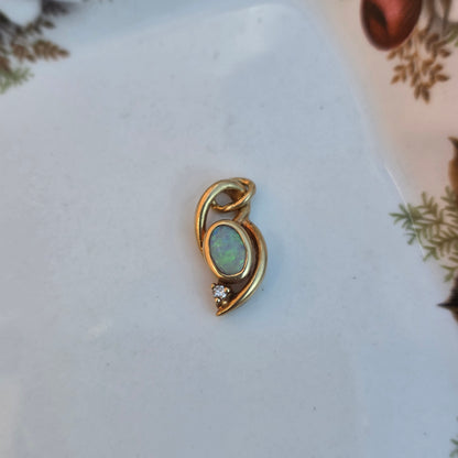Vintage 18k gouden hanger opaal en diamant