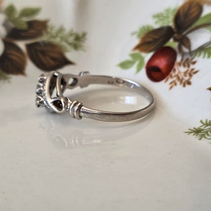 Vintage 14k witgouden ring met 13 diamanten