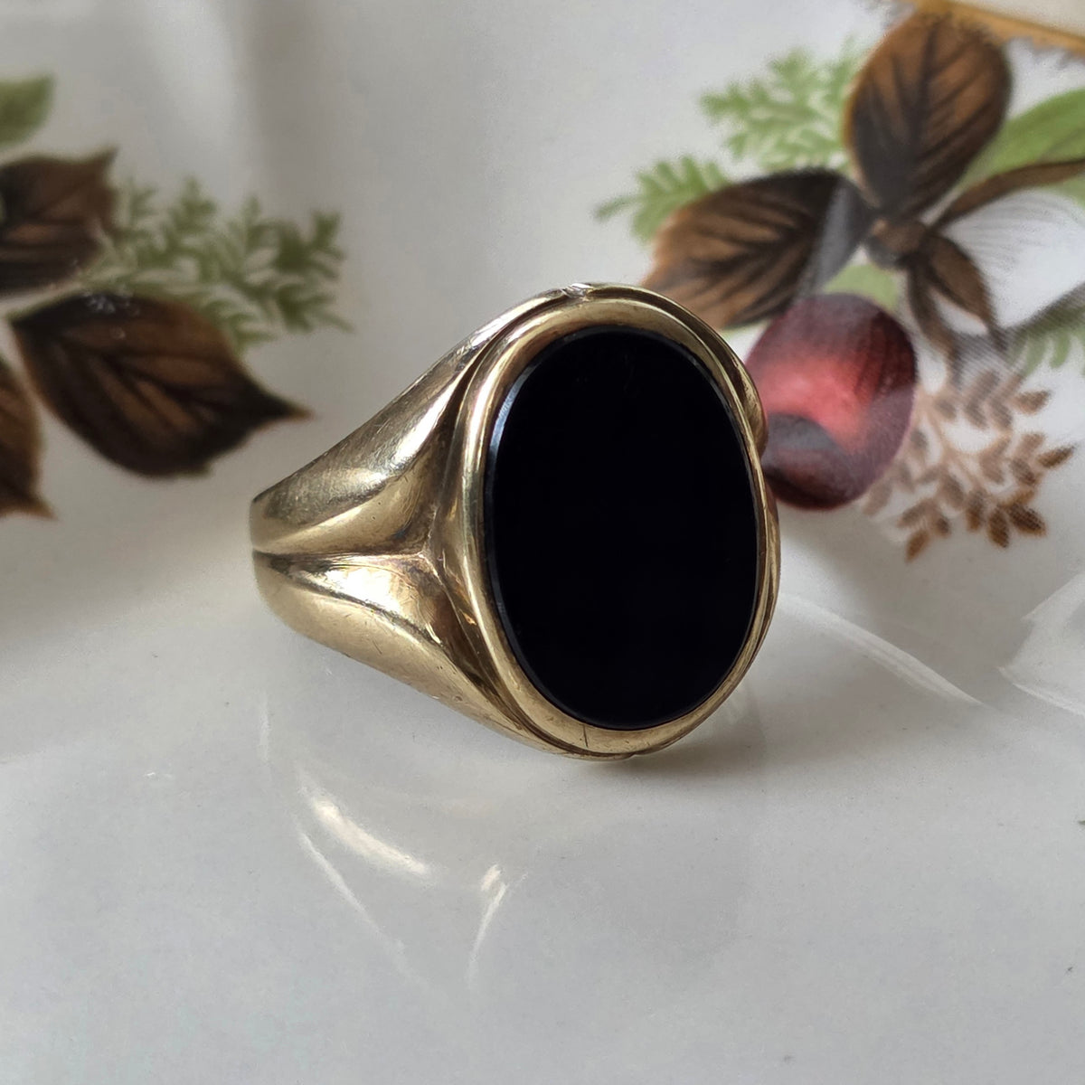Vintage 8k zegelring met onyx