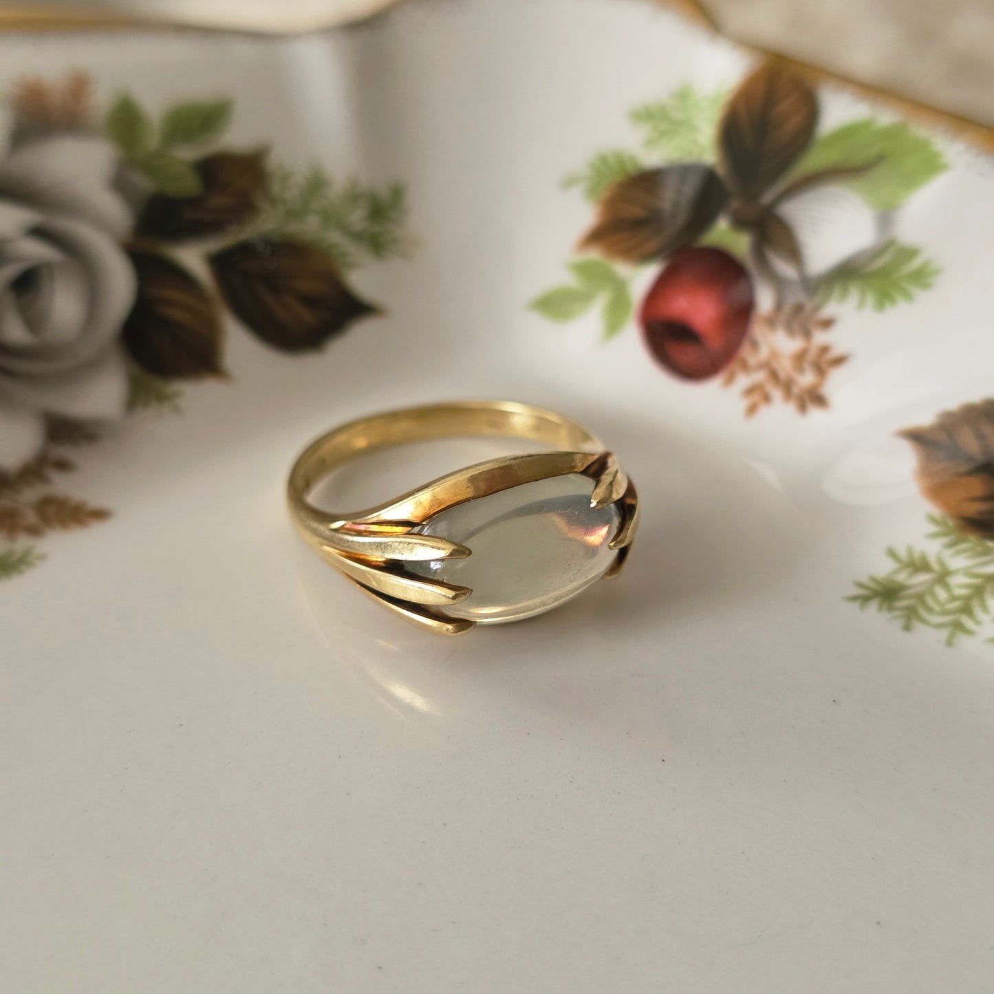 Vintage 14k gouden ring met maansteen cabochon