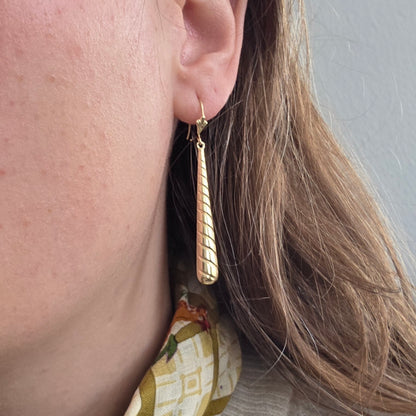 Vintage 14k gouden oorhangers swirl