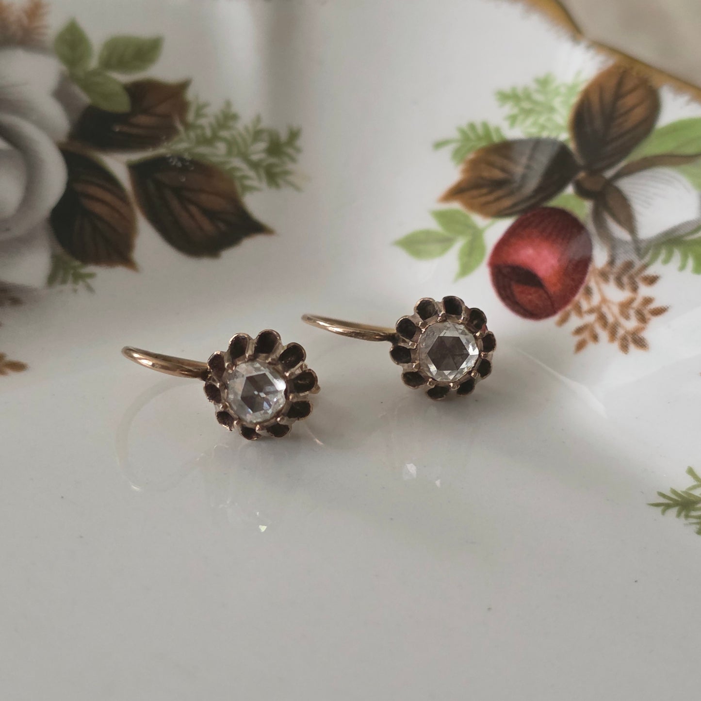 Antique 14k rose gold earrings with rose diamond