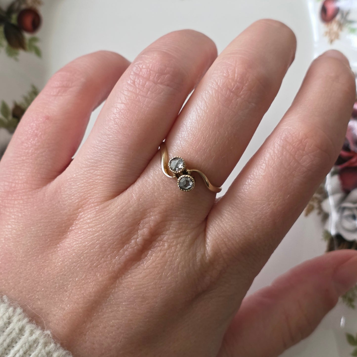 Antieke 14k gouden ring met roosdiamanten