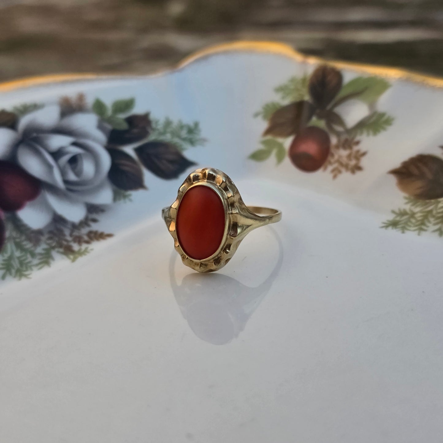 Vintage 14k gouden ring bloedkoraal