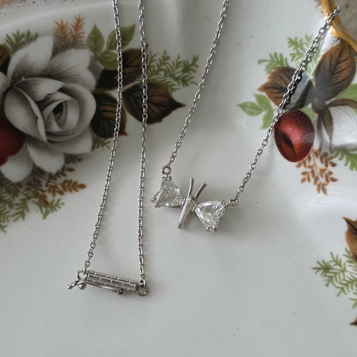 Vintage 18k witgouden ketting met diamanten vlinder ca. 1ct