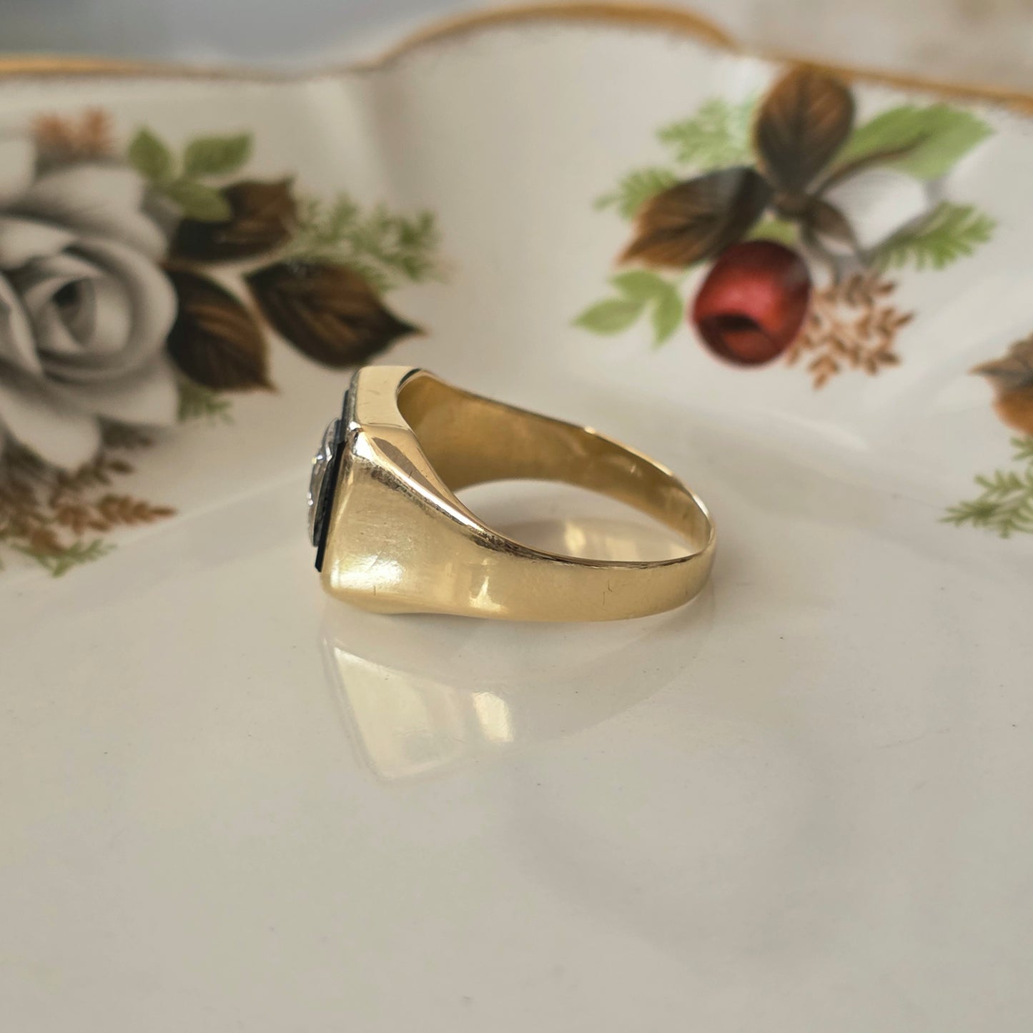 Vintage 14k gouden zegelring met onyx en diamant