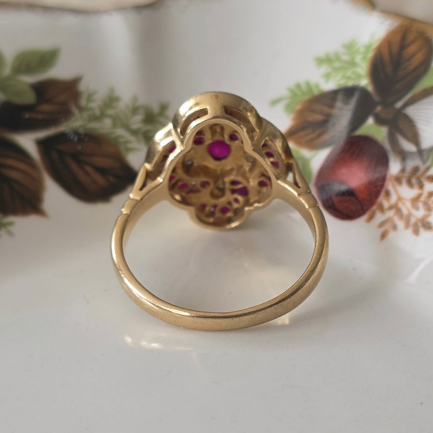 Vintage 14k gold ring with diamonds and ruby