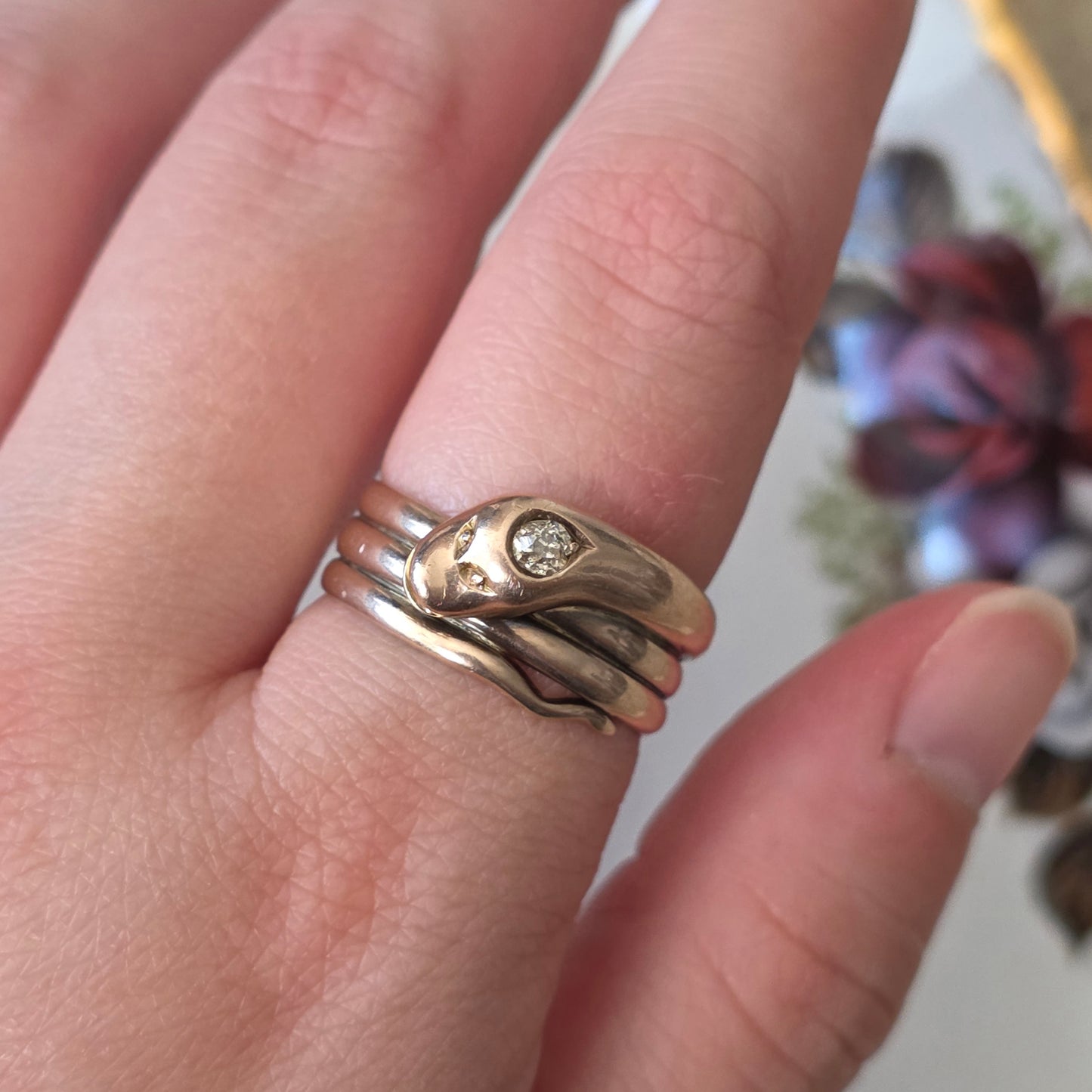 Antieke 14k gouden slang ring met oud Europees geslepen diamant