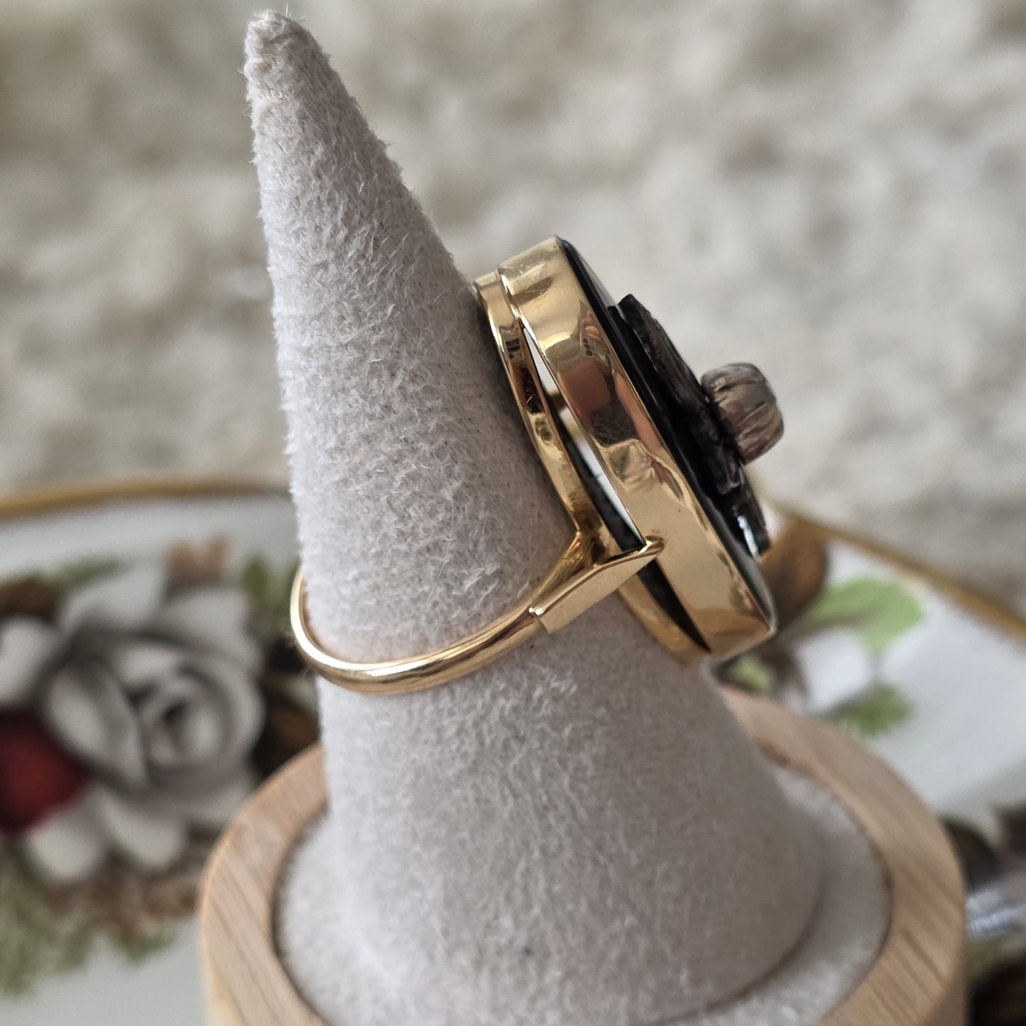 Antieke 14k gouden ring met onyx, robijnen en roosdiamant