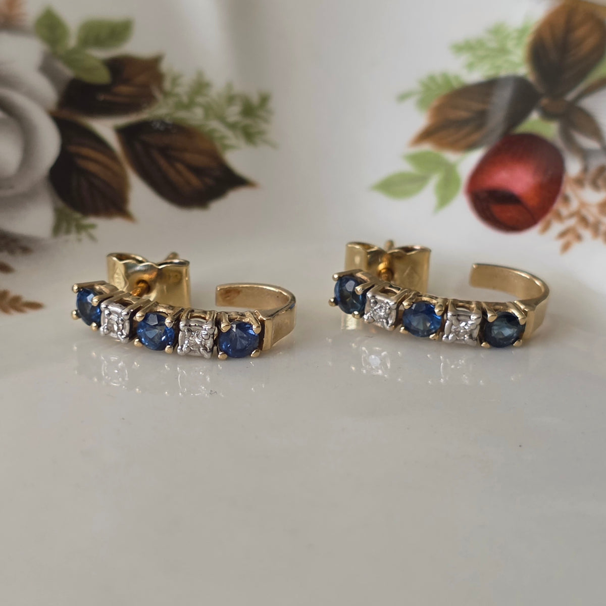 Vintage 14k gold diamond and sapphire stud earrings