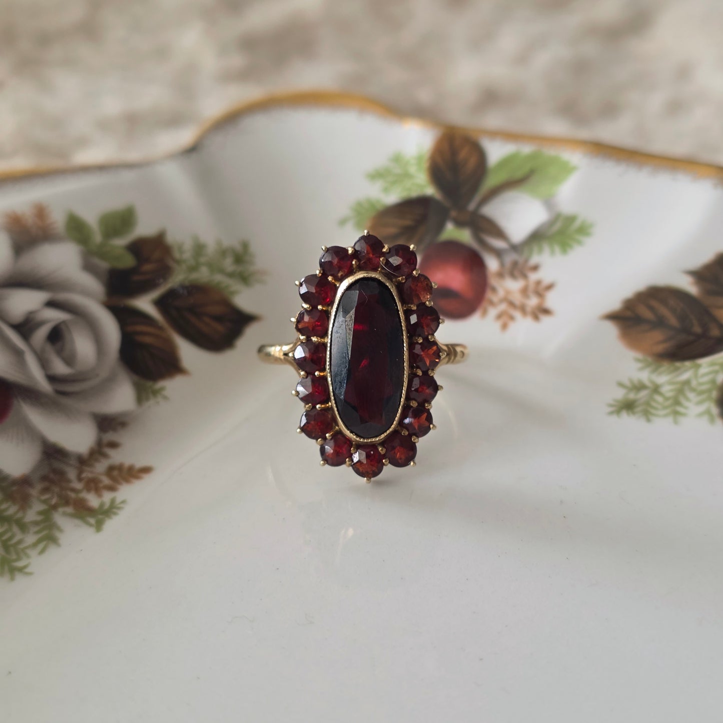 Vintage 14k gouden ring granaat entourage