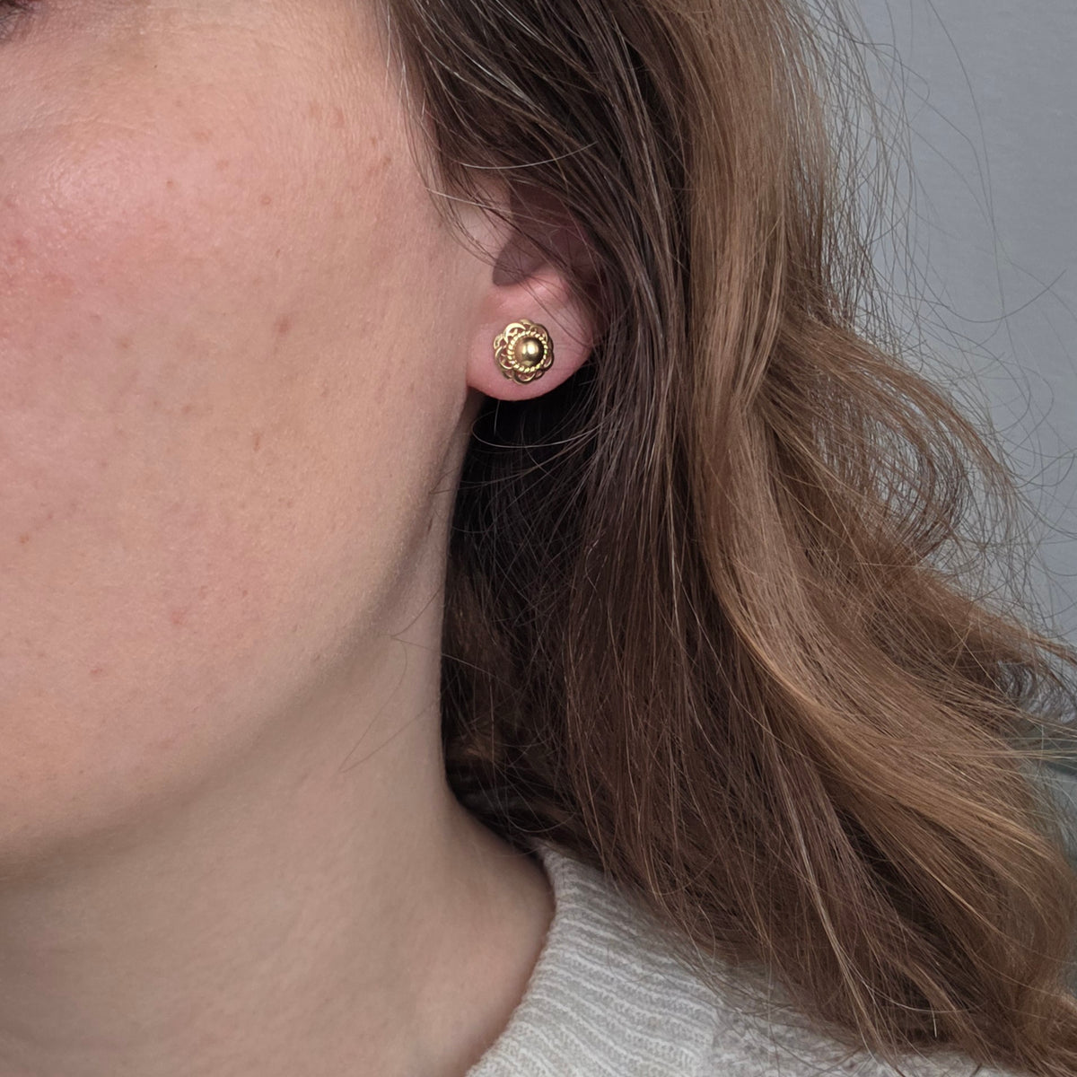 Vintage 14k gouden oorstekers zeeuwse knop