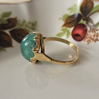 Vintage 14k gouden ring met groene beryl cabochon