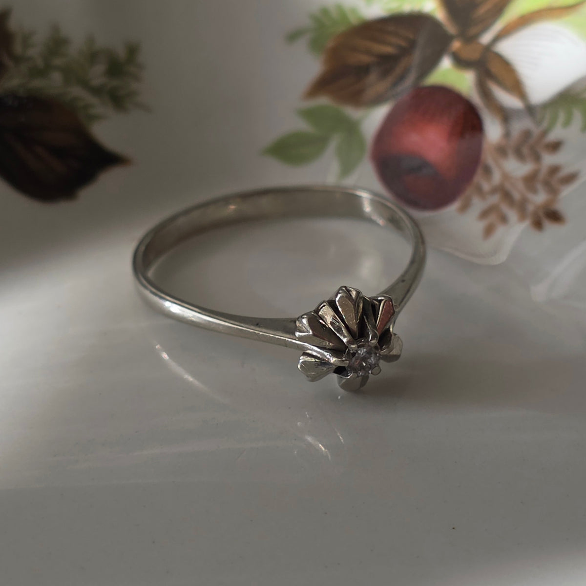 Vintage 14k witgouden ring ster met diamant 0.05ct