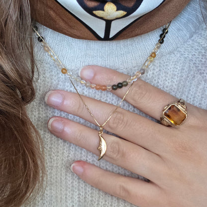 Vintage 18k gold moon pendant