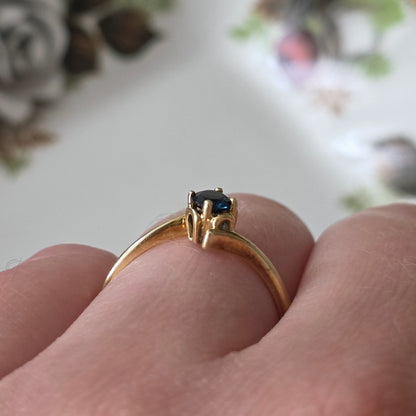 Vintage 14k gouden ring solitair saffier