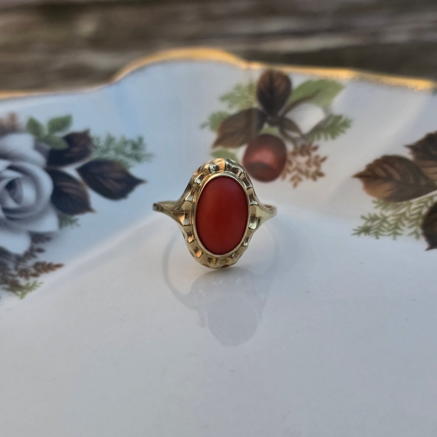 Vintage 14k gouden ring bloedkoraal