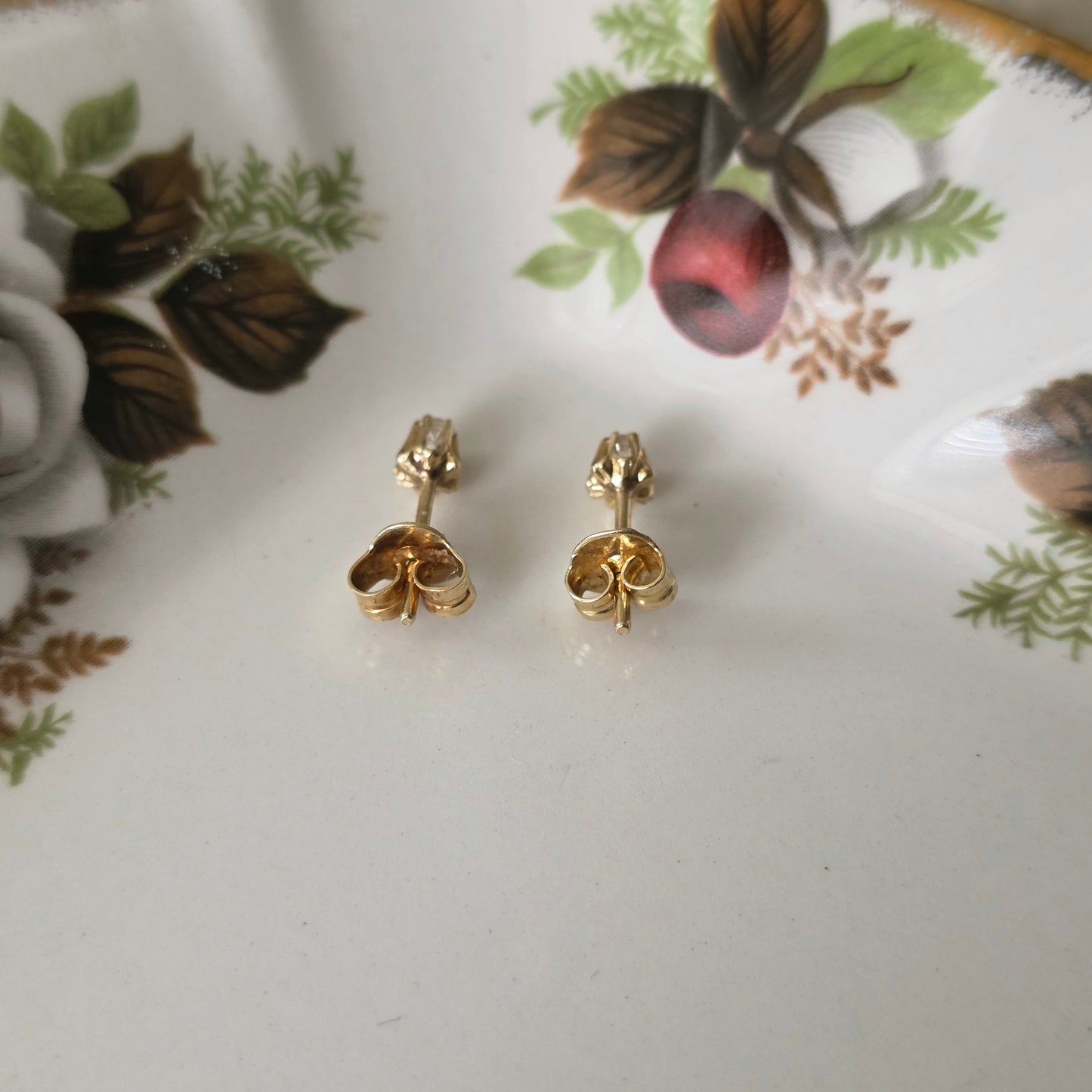 Vintage 14k gouden oorstekers diamant 0,08ct
