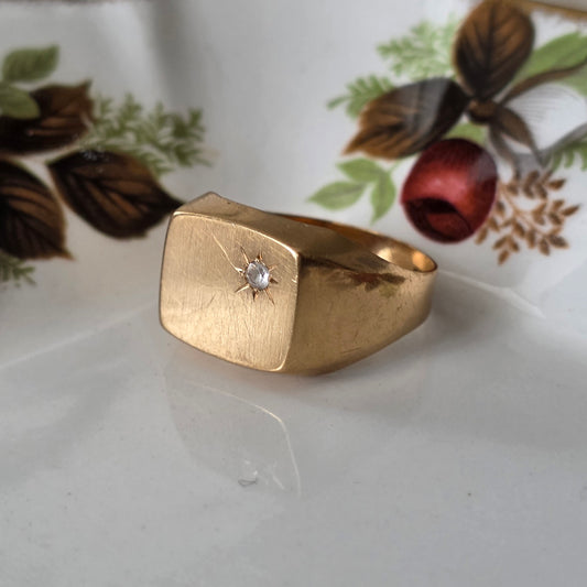 Vintage 18k gouden zegelring witte kwarts