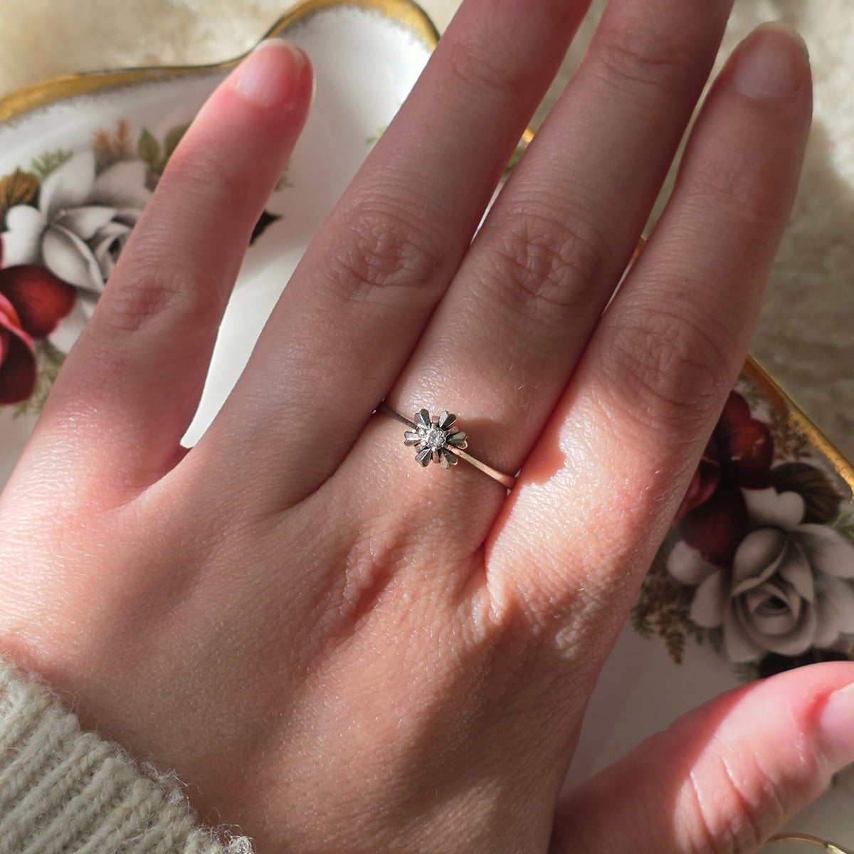 Vintage 14k witgouden ring ster met diamant 0.05ct
