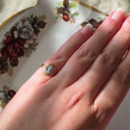 Vintage 18k ring met blauwe camee
