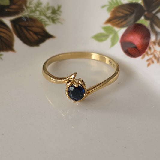 Vintage 14k gouden ring solitair saffier