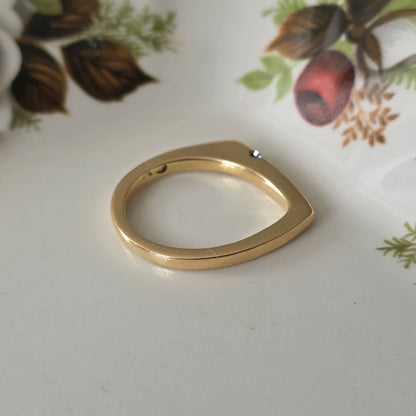 Vintage 14k gouden ring met diamant druppel 0.04ct