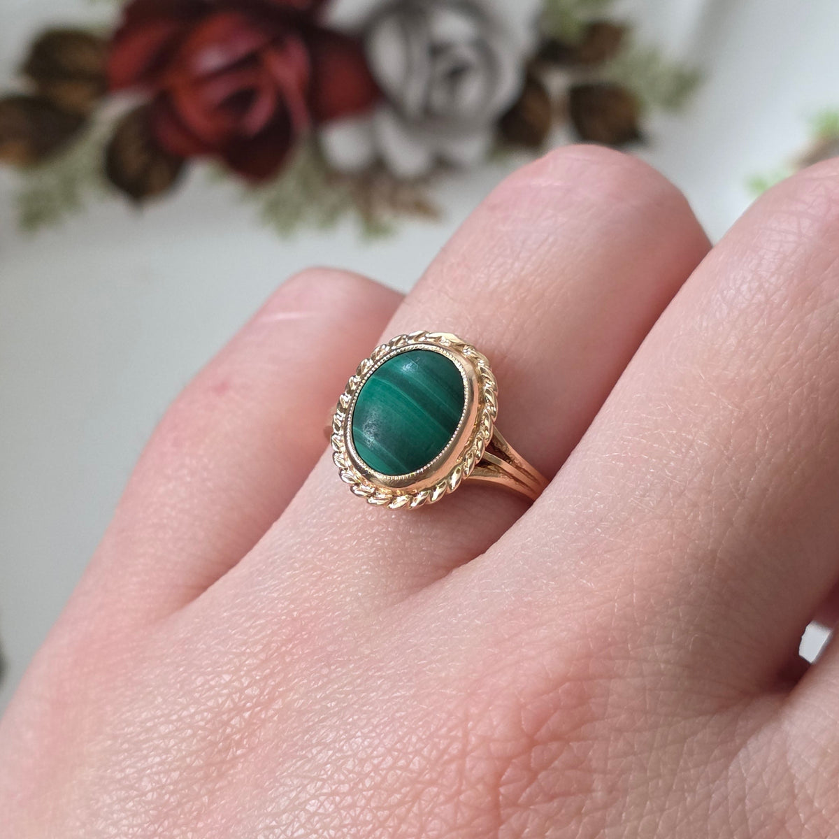 Vintage 14k gold ring malachite