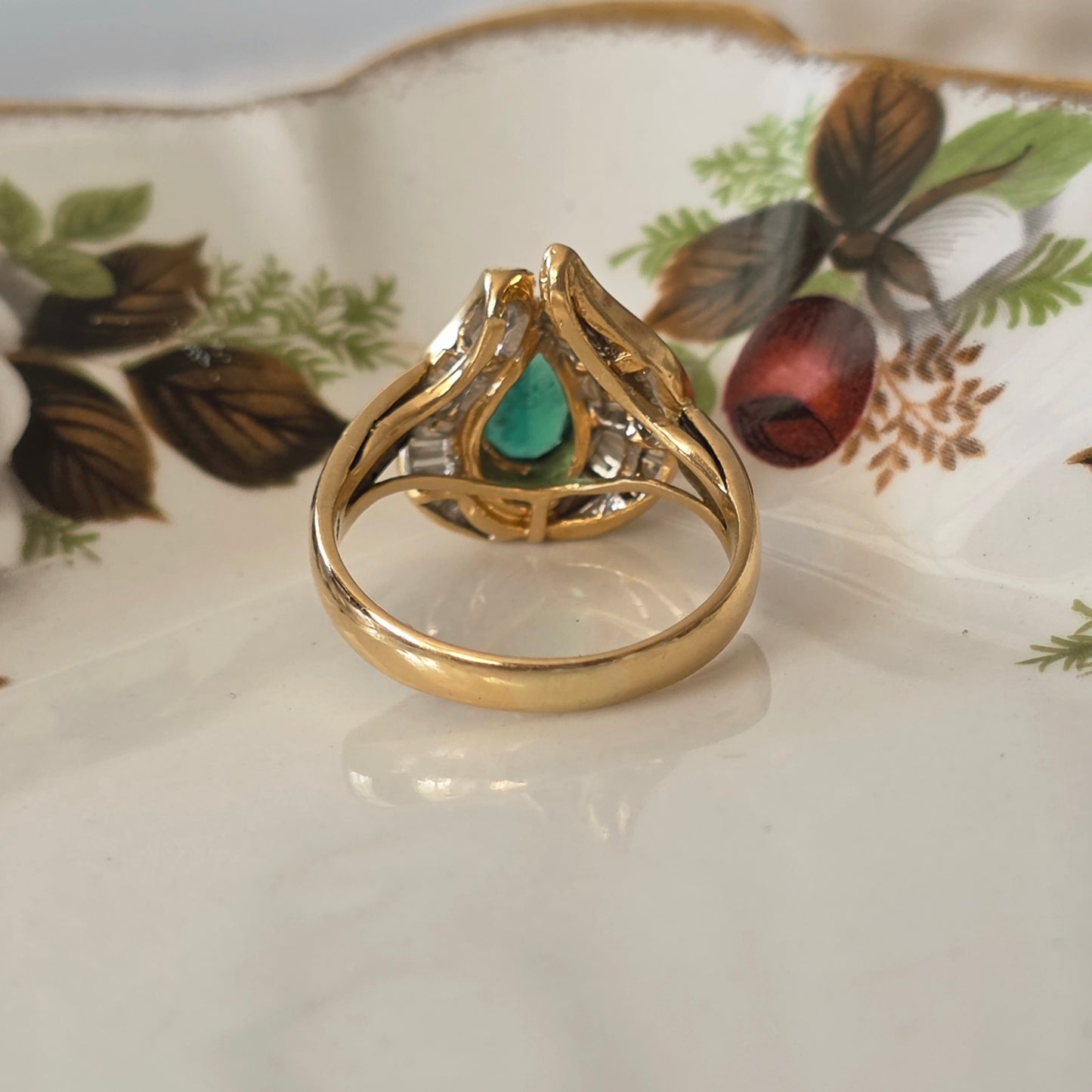 Vintage 18k gouden ring met smaragd en diamanten