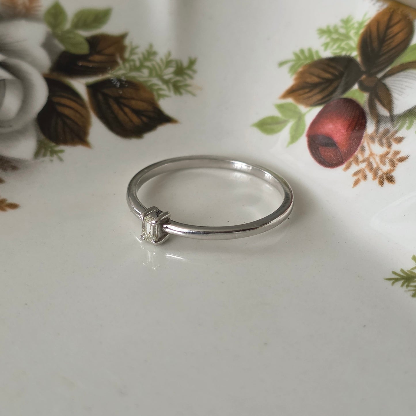 Vintage 14k witgouden ring met diamant baguette